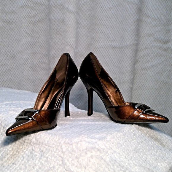 Brown Patent Delicious Heels - Picture 3 of 8